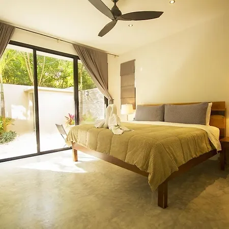 Starfit Hotel Boutique With Access Beachclub, Gym & Spa